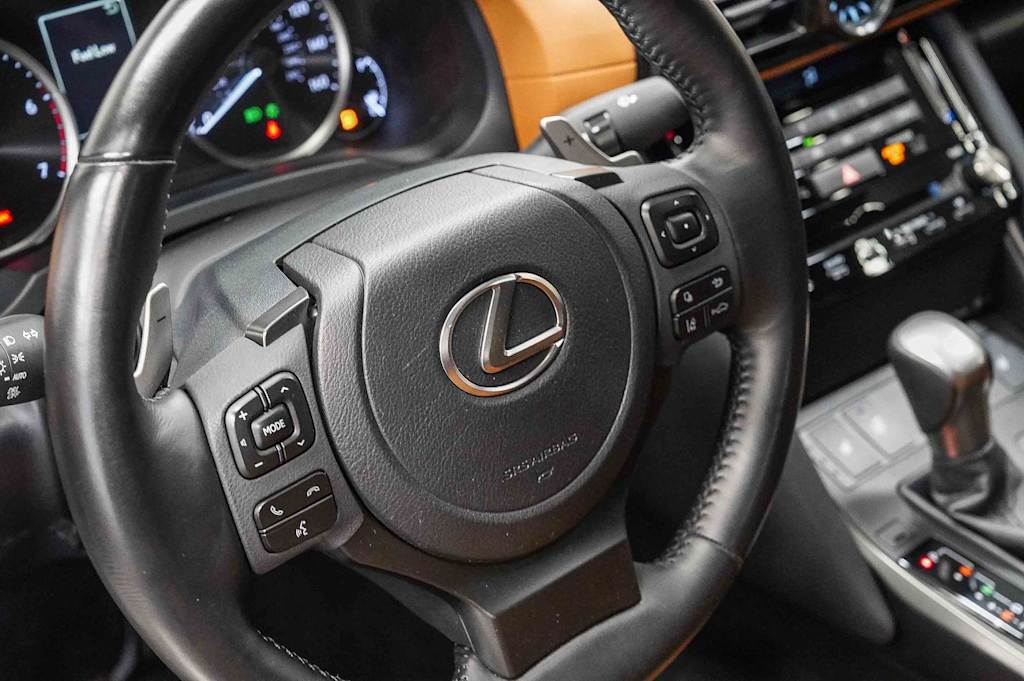 Thumbnail: 2025 Lexus ES - 13