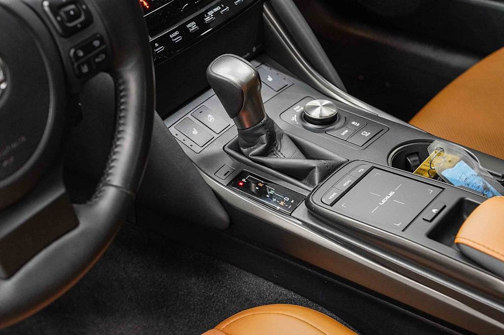 Thumbnail: 2025 Lexus ES - 15