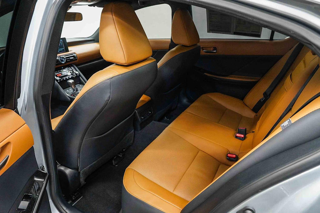 Thumbnail: 2025 Lexus ES - 11