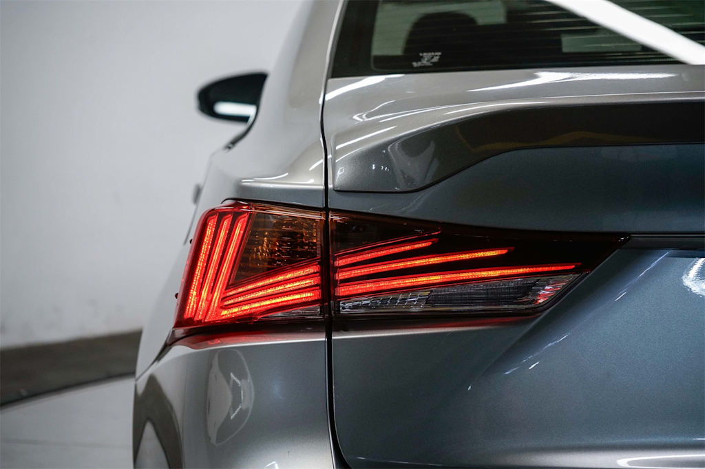 Thumbnail: 2017 Lexus IS - 5