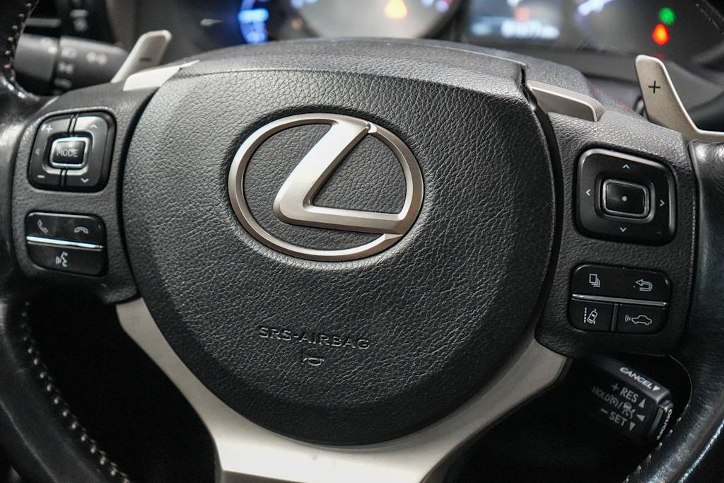 Thumbnail: 2017 Lexus IS - 29