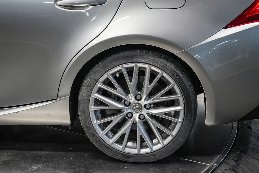 Thumbnail: 2017 Lexus IS - 25