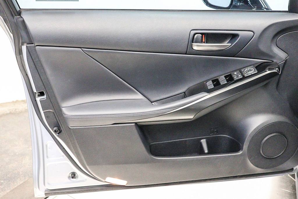 Thumbnail: 2024 Lexus ES - 27