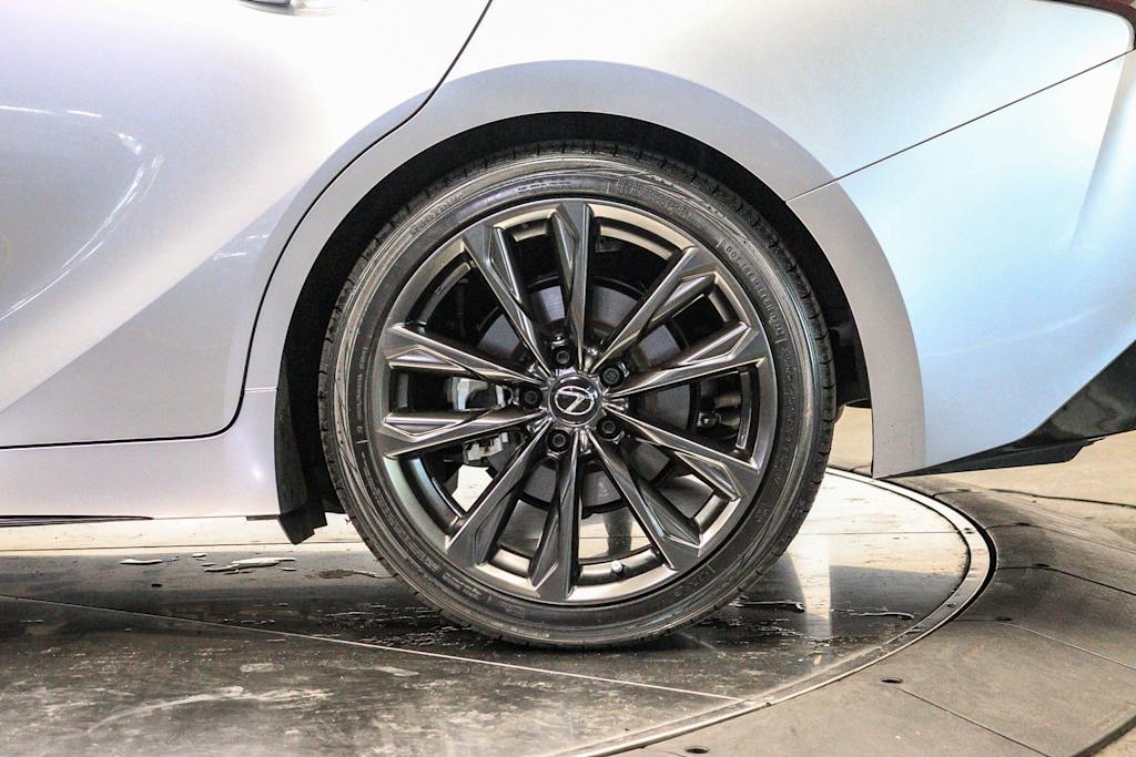 Thumbnail: 2024 Lexus ES - 23