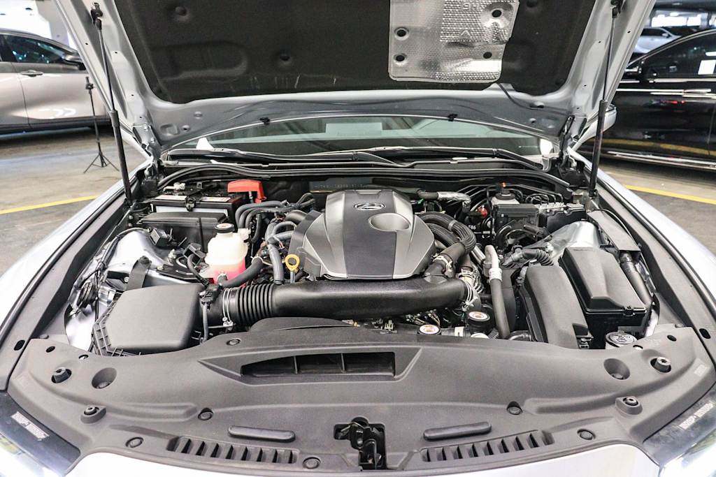 Thumbnail: 2024 Lexus ES - 6
