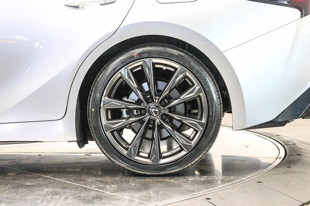 Thumbnail: 2024 Lexus ES - 22