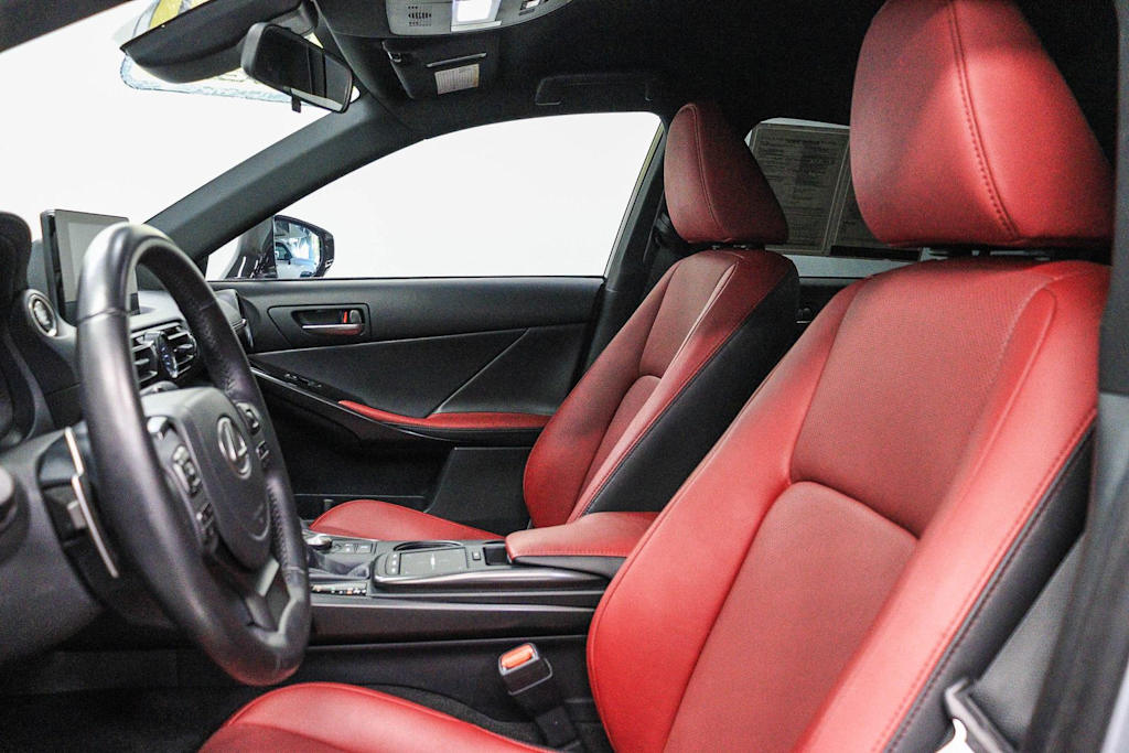 Thumbnail: 2024 Lexus ES - 9