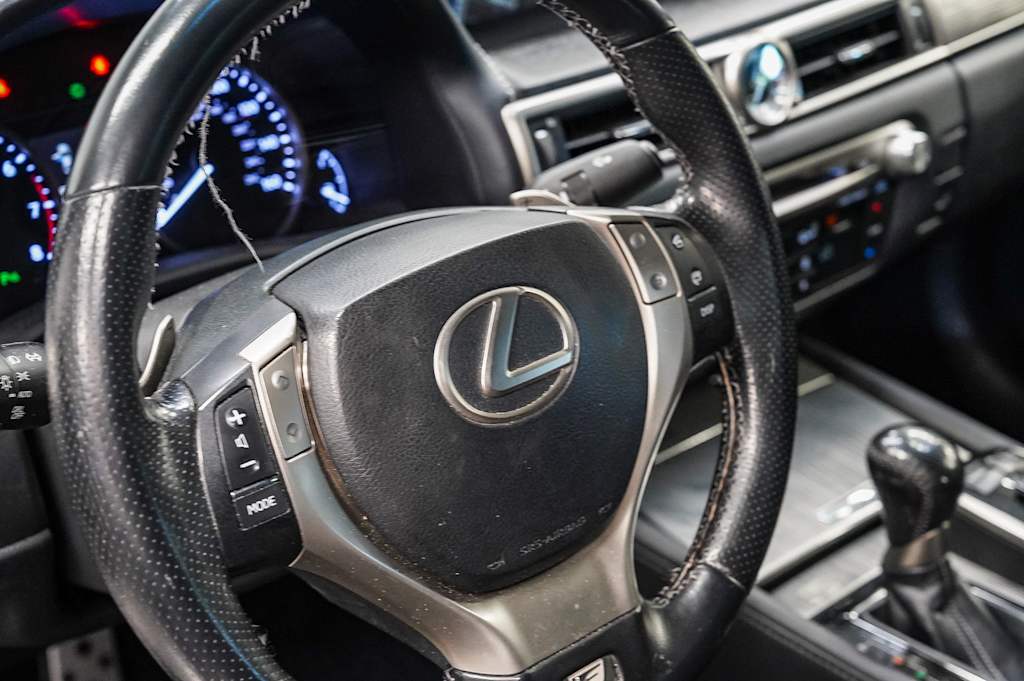 Thumbnail: 2013 Lexus GS - 14