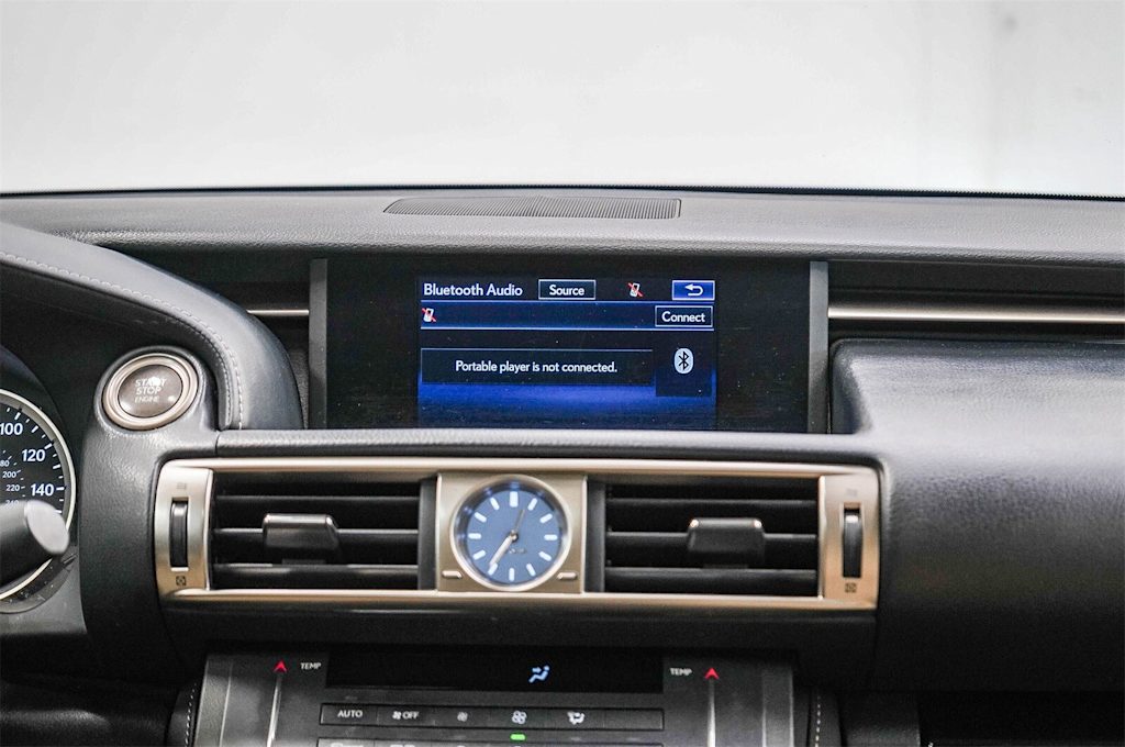 Thumbnail: 2015 Lexus IS - 15