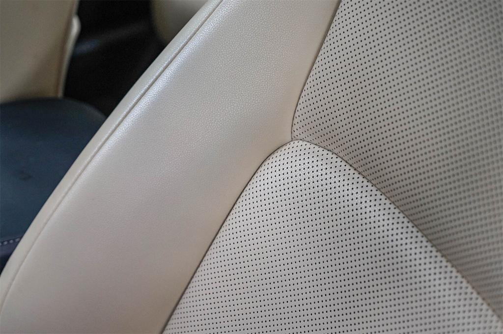 Thumbnail: 2015 Lexus IS - 11