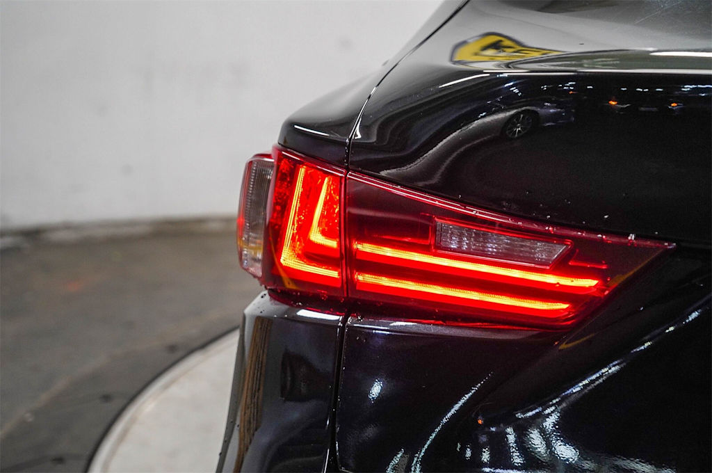 Thumbnail: 2015 Lexus IS - 23