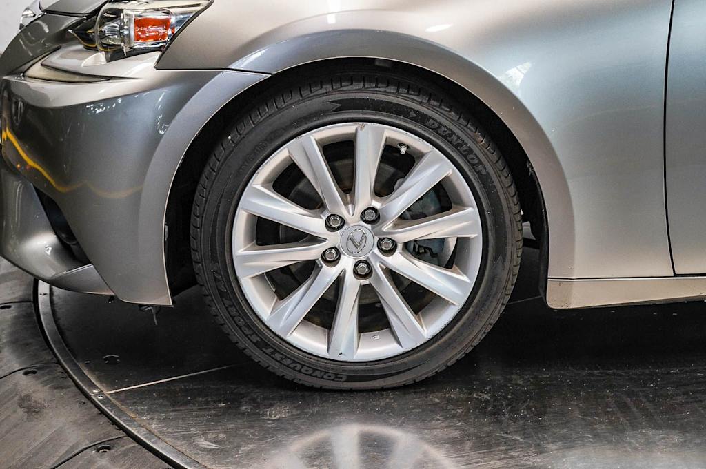 Thumbnail: 2015 Lexus IS - 6