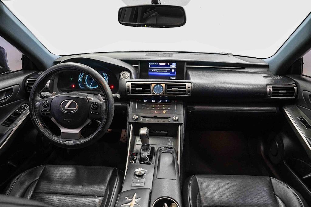Thumbnail: 2015 Lexus IS - 2