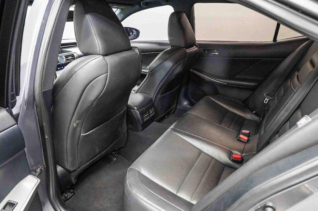 Thumbnail: 2015 Lexus IS - 12