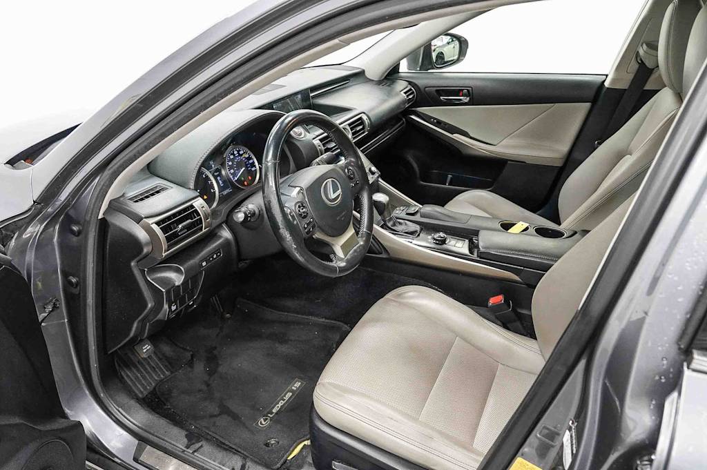 Thumbnail: 2014 Lexus IS - 11