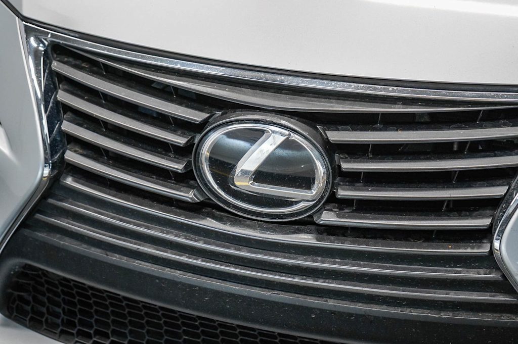 Thumbnail: 2015 Lexus IS - 21