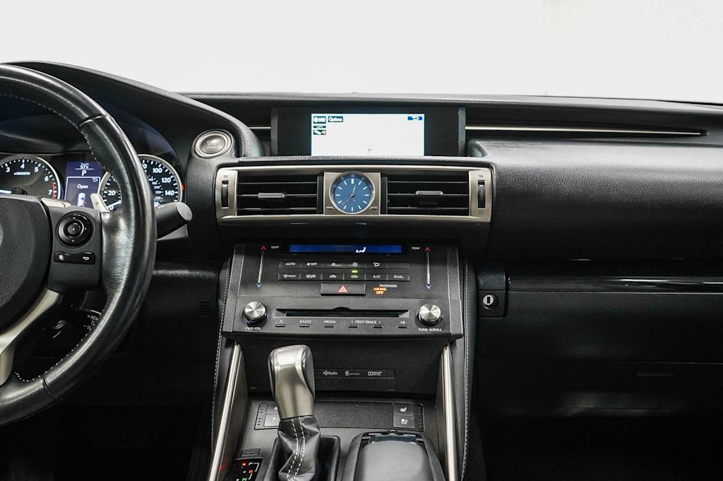 Thumbnail: 2015 Lexus IS - 8