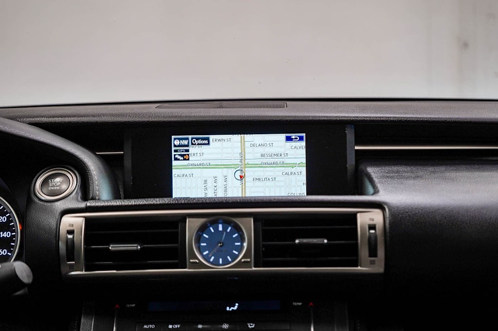 Thumbnail: 2015 Lexus IS - 14