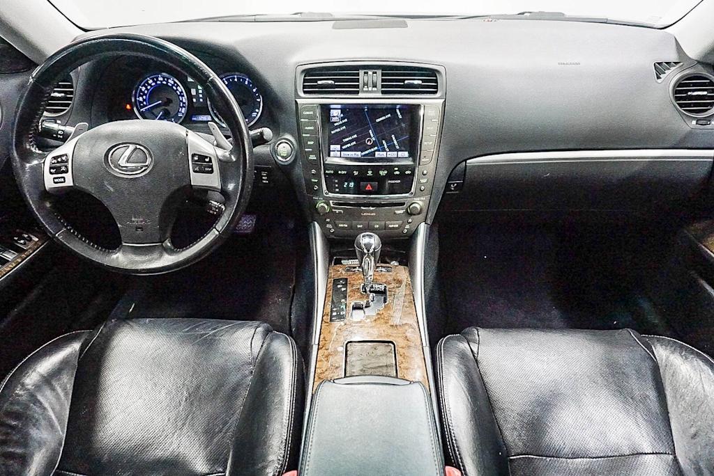 Thumbnail: 2011 Lexus IS - 2