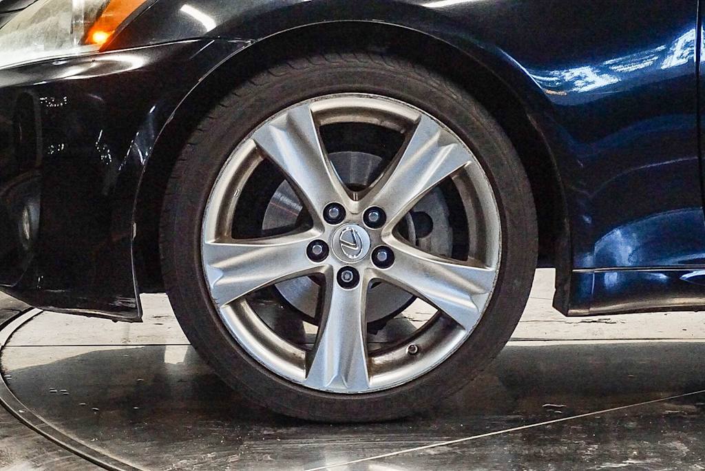 Thumbnail: 2011 Lexus IS - 5