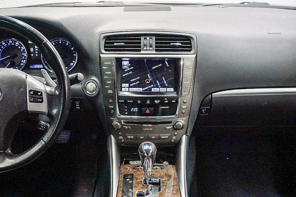 Thumbnail: 2011 Lexus IS - 11