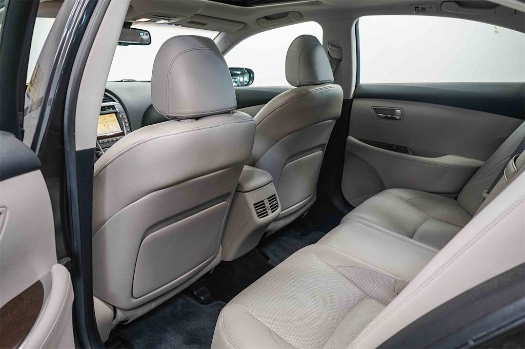 Thumbnail: 2010 Lexus ES - 12