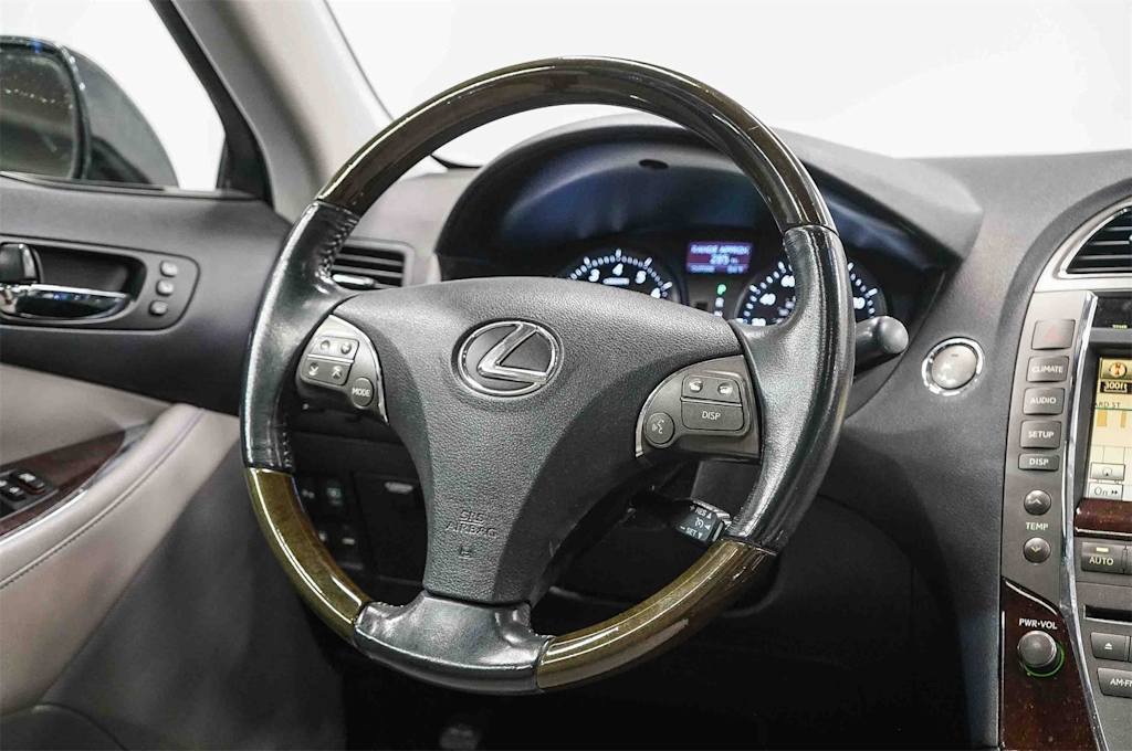 Thumbnail: 2010 Lexus ES - 13