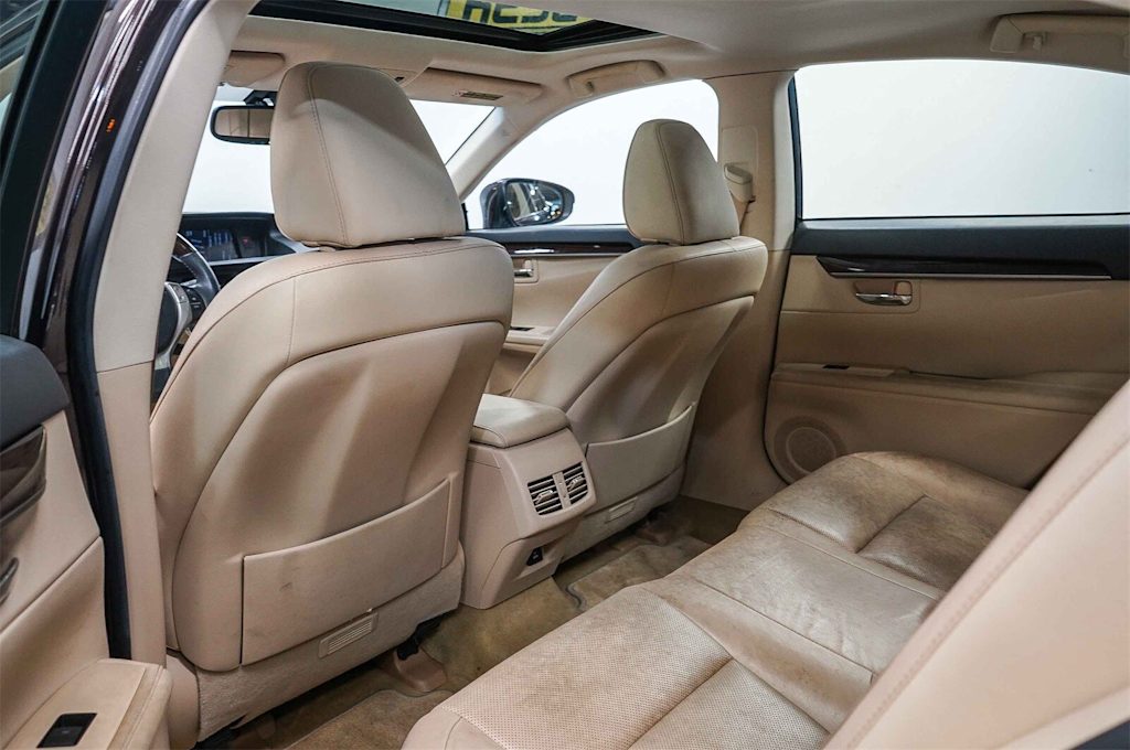 Thumbnail: 2014 Lexus ES - 11