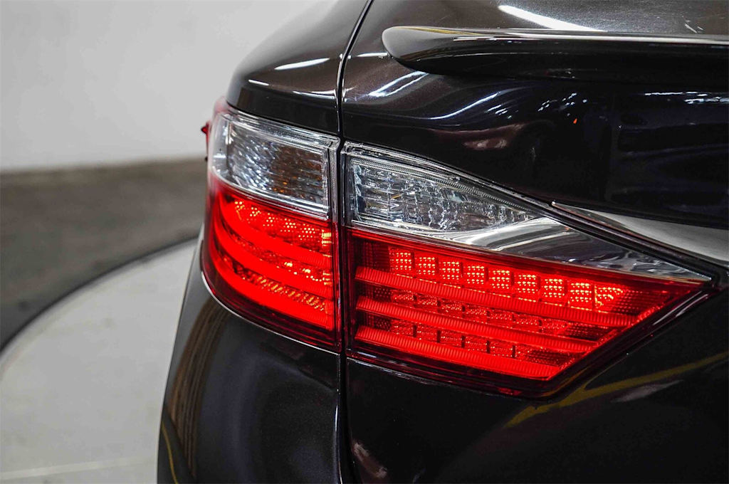 Thumbnail: 2014 Lexus ES - 22