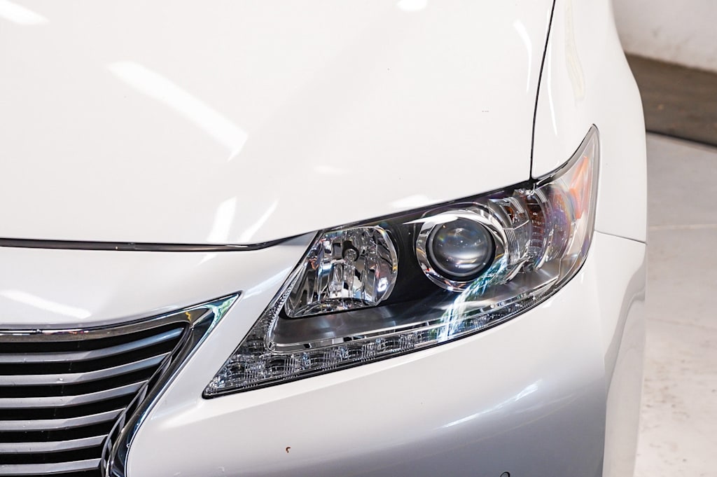 Thumbnail: 2013 Lexus ES - 17