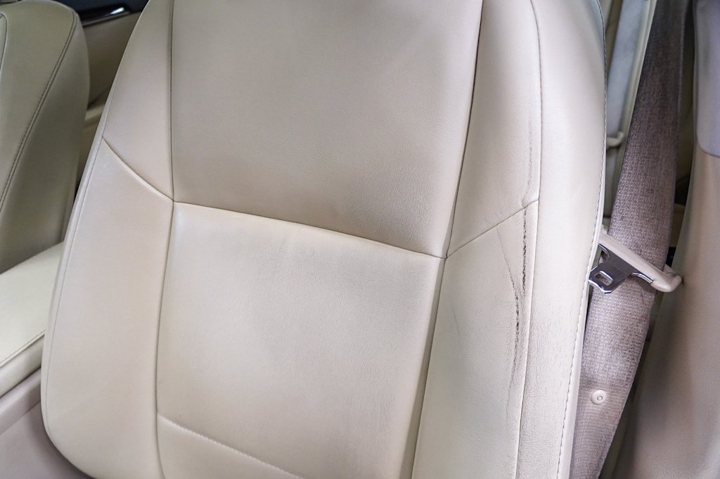 Thumbnail: 2013 Lexus ES - 10
