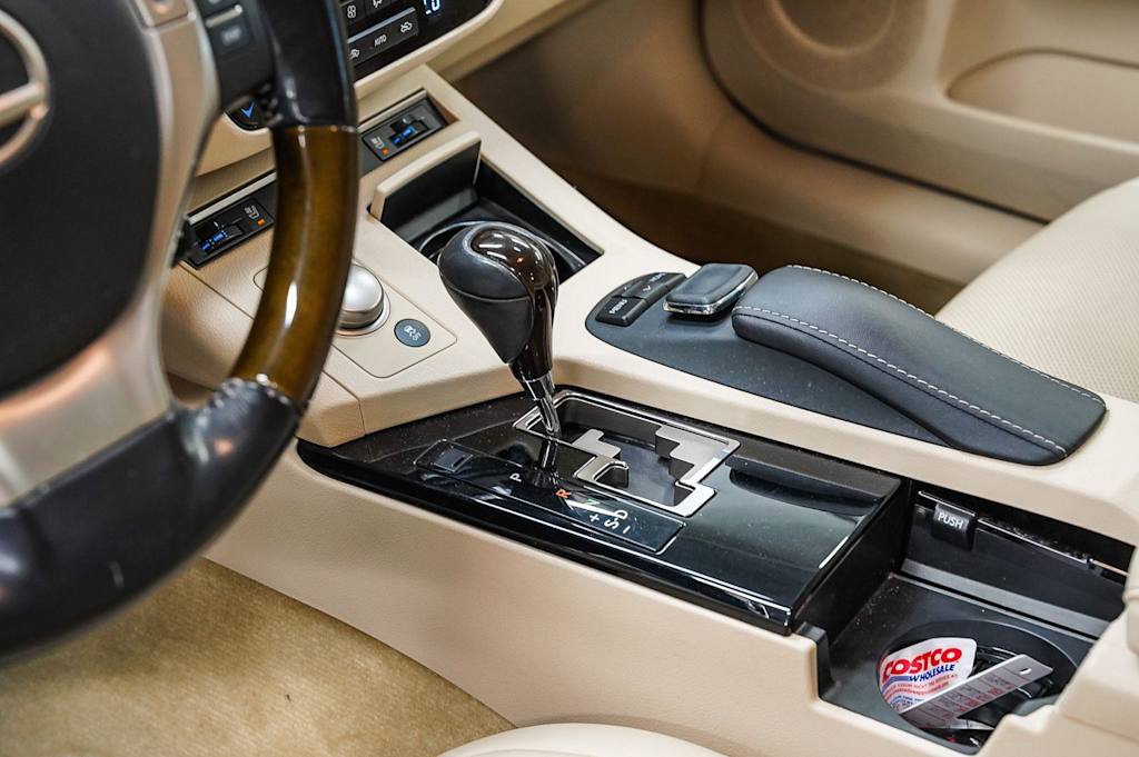 Thumbnail: 2015 Lexus ES - 15