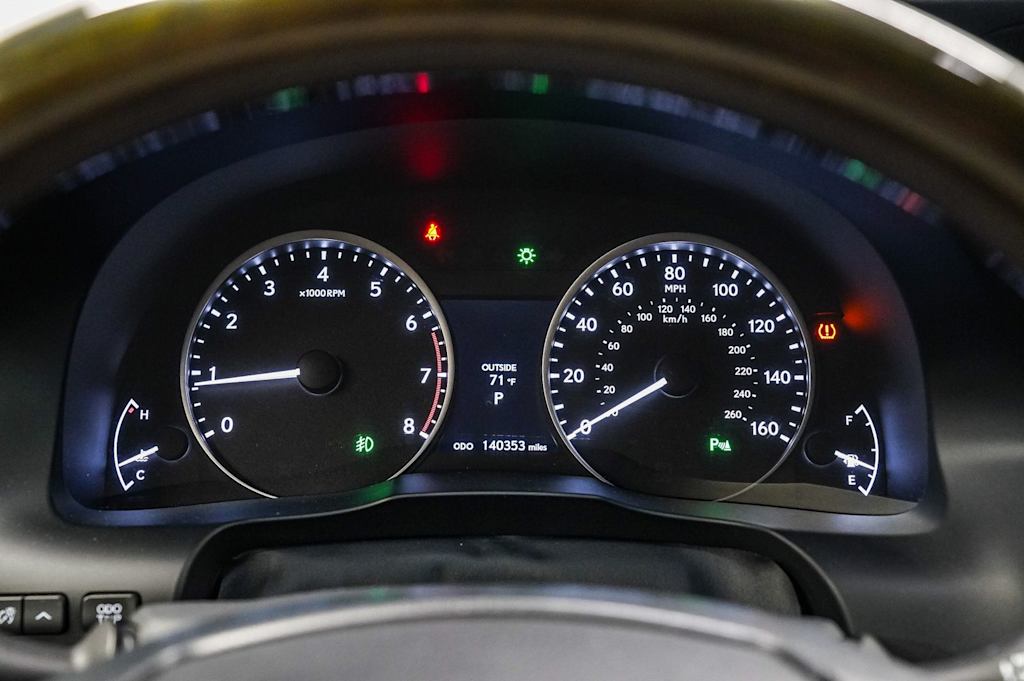 Thumbnail: 2013 Lexus ES - 17