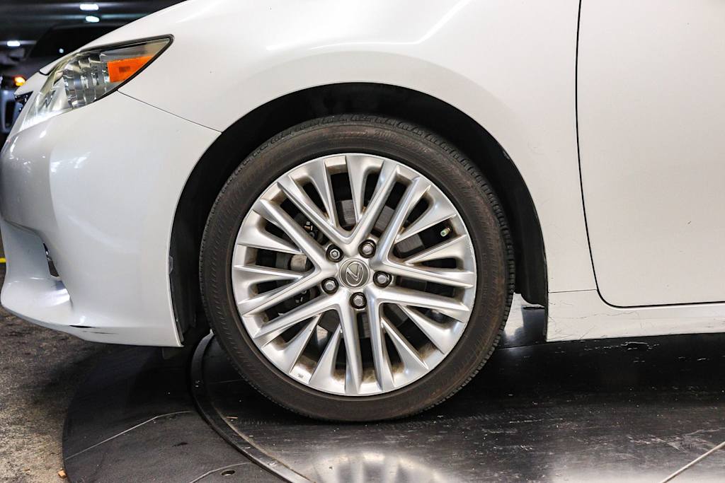 Thumbnail: 2014 Lexus ES - 7
