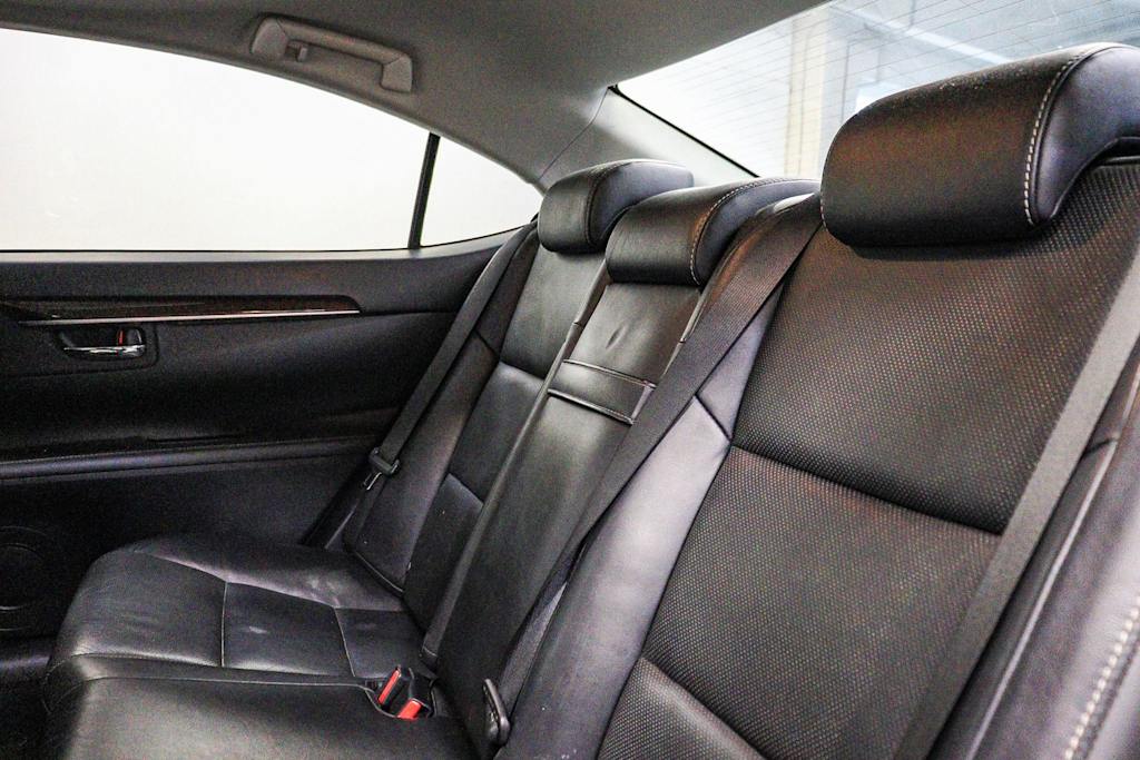Thumbnail: 2014 Lexus ES - 12