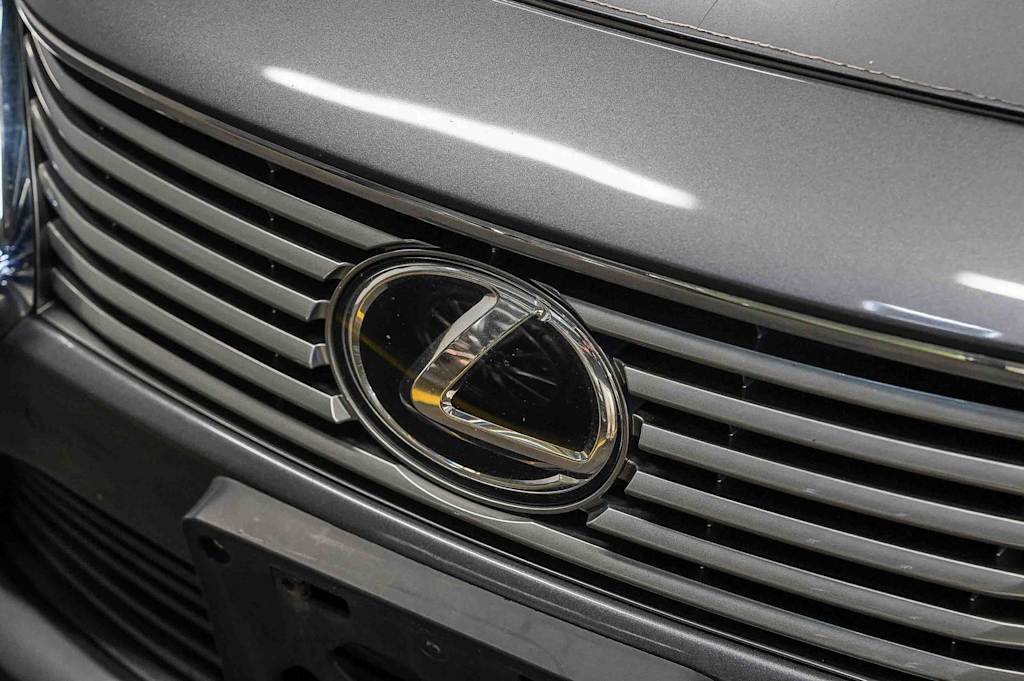 Thumbnail: 2013 Lexus ES - 6