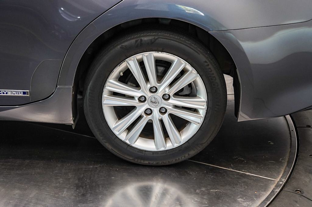 Thumbnail: 2013 Lexus ES - 22