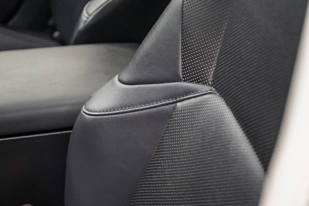 Thumbnail: 2019 Lexus ES - 24