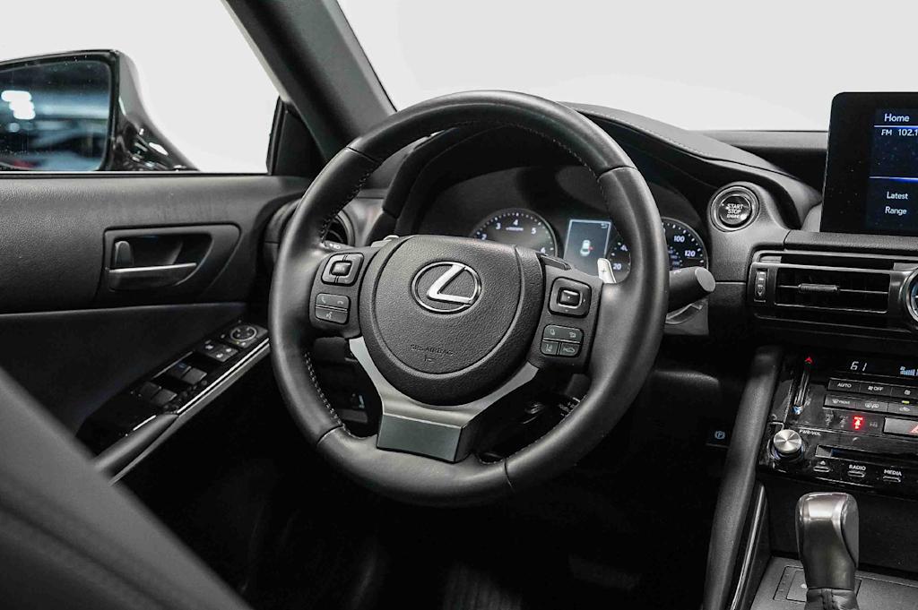 Thumbnail: 2025 Lexus ES - 12