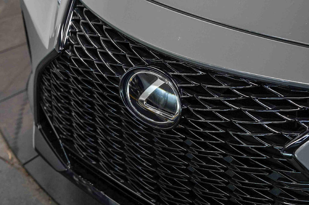 Thumbnail: 2025 Lexus ES - 5