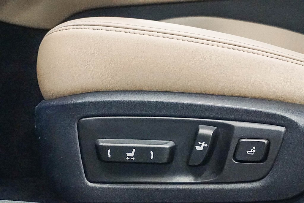 Thumbnail: 2017 Lexus GS - 26