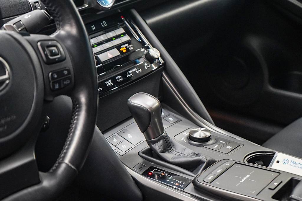 Thumbnail: 2021 Lexus IS - 15