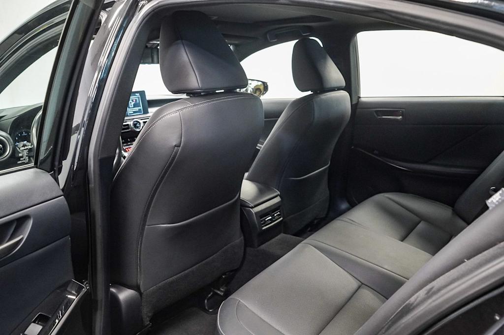 Thumbnail: 2021 Lexus IS - 11