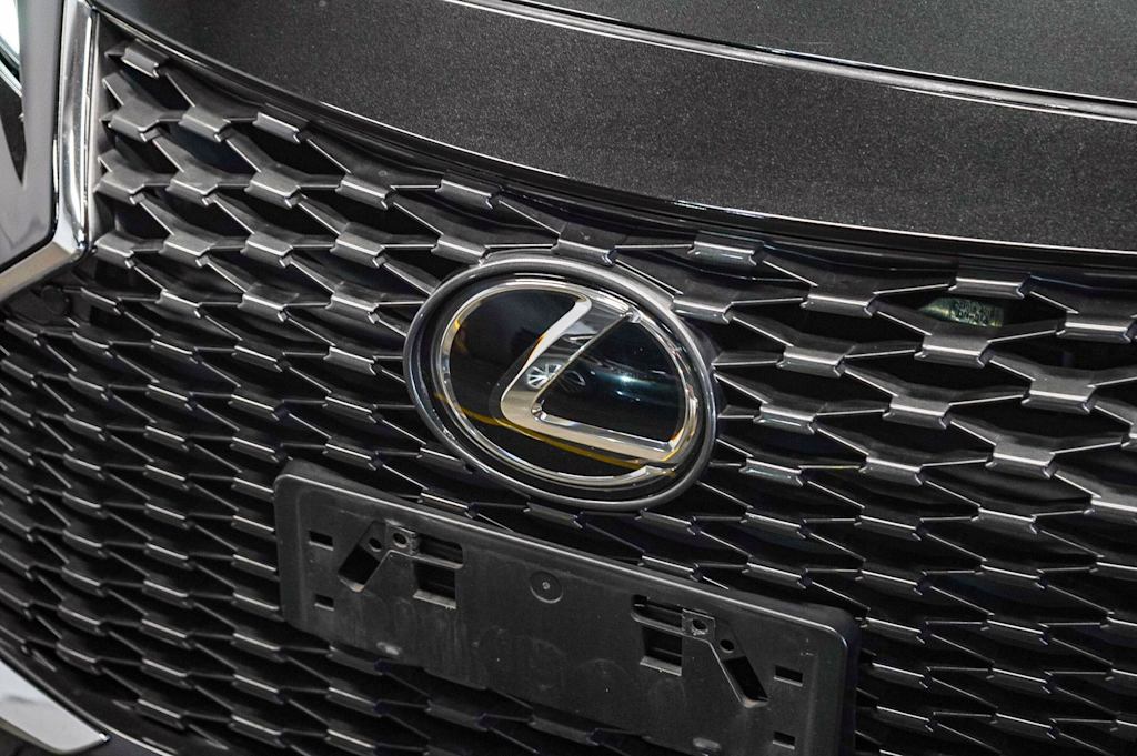 Thumbnail: 2021 Lexus IS - 5