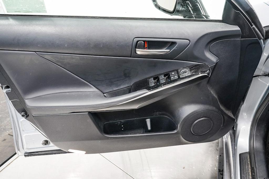 Thumbnail: 2023 Lexus IS - 27