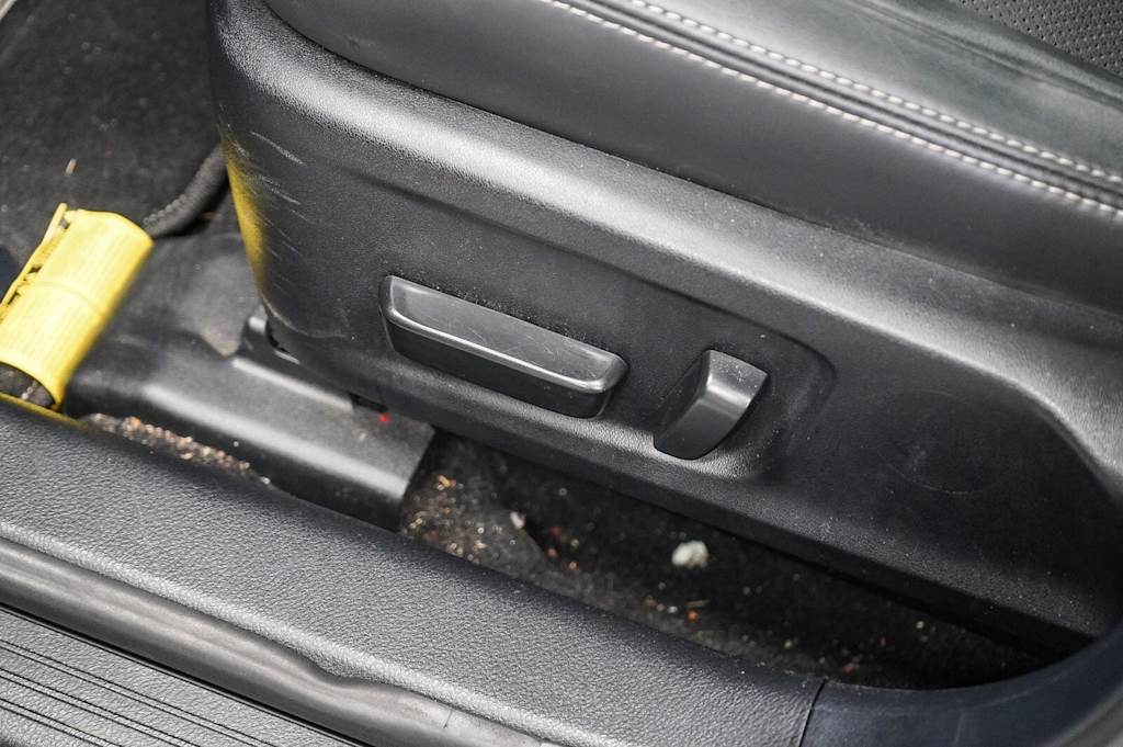 Thumbnail: 2023 Lexus IS - 28