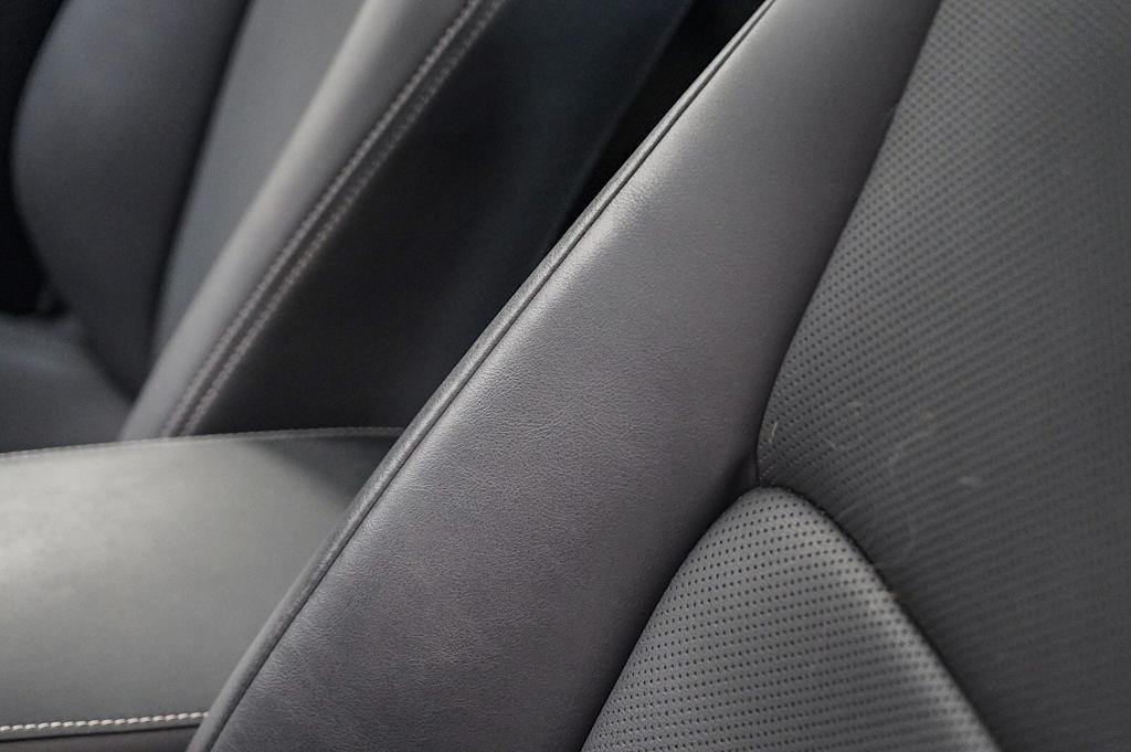 Thumbnail: 2023 Lexus IS - 10