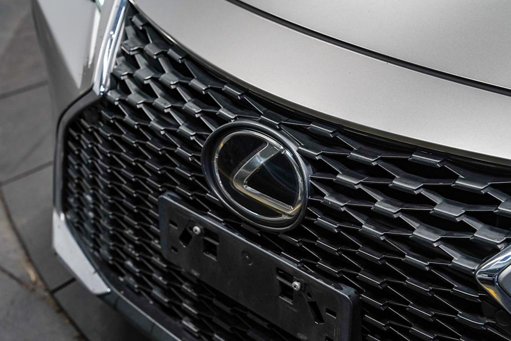 Thumbnail: 2021 Lexus IS - 21