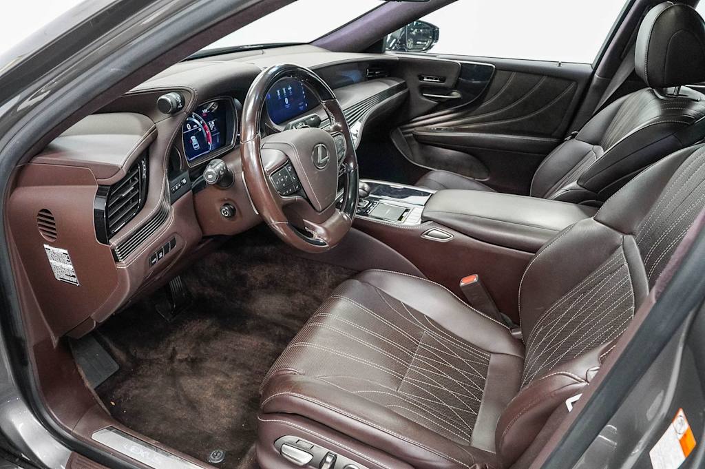 Thumbnail: 2020 Lexus LS - 11