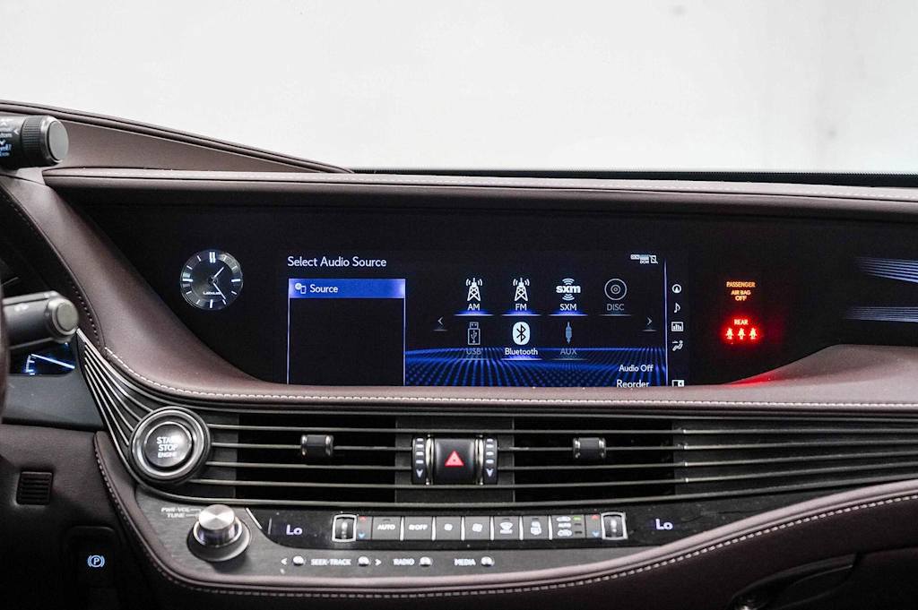 Thumbnail: 2020 Lexus LS - 15